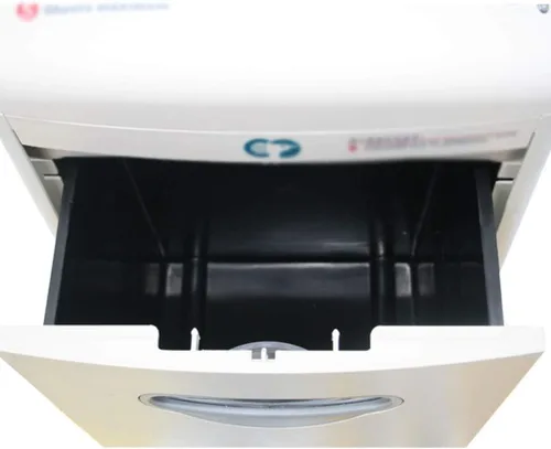 Vista 3 de Trituradora de papel microcortada Minute resistente, alta seguridad con tarjetas de CD/crédito, capacidad de trituración de 5 hojas