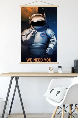 Vista 5 de Trends International NASA - Póster de pared We Need You, 22.37 x 34.00 pulgadas, paquete de impresión premium y colgador de madera de haya