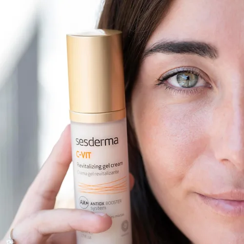 Vista 3 de Sesderma C-VIT Crema de gel revitalizante, 1.7 onzas líquidas