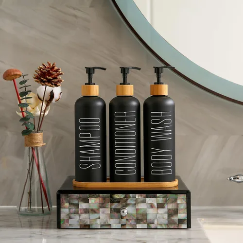 Vista 3 de Dispensador de champú y acondicionador Prus Waso con bombas y bandeja de bambú, perfecto para artículos esenciales del baño para un nuevo hogar Negro
