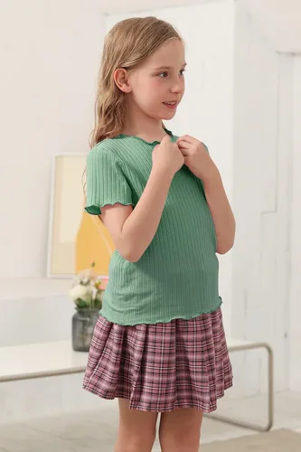 Vista 4 de GORLYA Paquete de 2 camisetas básicas lisas con ribete de lechuga para niñas, blusas casuales de punto acanalado para 4-14T