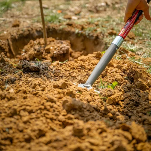 Vista 8 de Radius Garden 25311 Pro-Lite - Horquilla ergonómica de acero al carbono, color rojo
