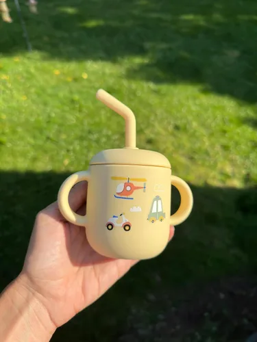 Vista 4 de Vaso de silicona para niños de 6 meses y niños pequeños, lindo vaso para beber con popote para el primer entrenamiento, botella de agua para bebé