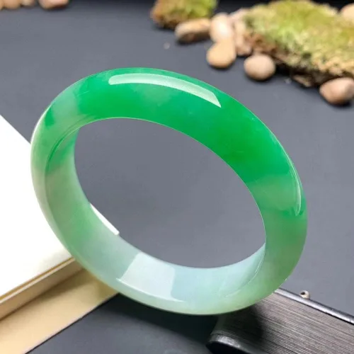 Vista 3 de Nueva pulsera de esmeralda yanglvpiaohua pulsera de moda de alta gama para mujer