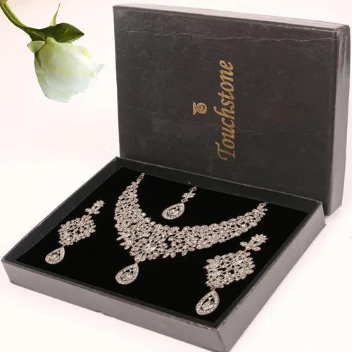 Vista 6 de Touchstone Conjunto de collar de joyería nupcial de diseño nupcial con diamantes de imitación blancos y zafiro sintético azul para mujeres en oro