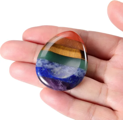 Vista 2 de Jovivi Piedra de preocupación del pulgar para la ansiedad, 7 cristales de chakra, piedras curativas ovaladas, piedra de palma pulida, cristal