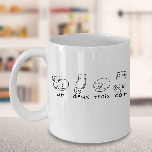 Vista 3 de ODDITEES Linda taza de gato para amantes de los gatos Un Deux Trois Cat Coffee Cup 11oz Blanco