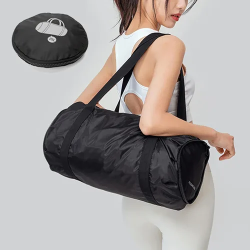 Vista 2 de Pequeña bolsa de gimnasio, bolsa deportiva impermeable para mujeres, mini bolsa de lona portátil para hombres, bolsa de entrenamiento plegable