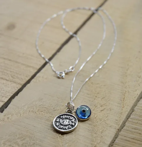 Vista 3 de Colgante de plata de protección para moneda en caja de plata de 20 pulgadas con dije de protección de cristal azul contra el mal de ojo, collar