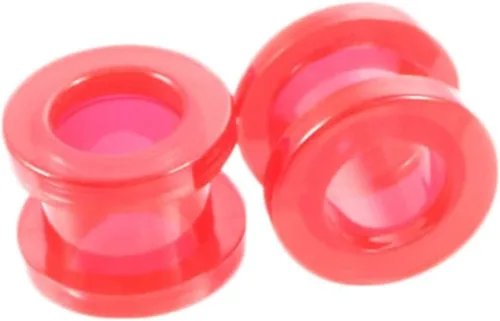 Vista 2 de Juego de 2 piezas de dilatadores de túnel para hombre, aretes de aro rojo de acrílico