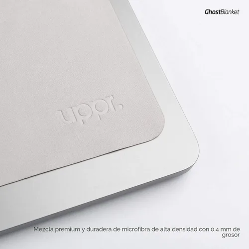 Vista 3 de UPPERCASE GhostManta Protección con huella de teclado y pantalla, forro de microfibra y paño de limpieza de 15" Compatible con MacBook Pro 16" 2