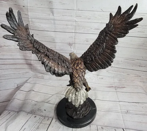 Vista 3 de EUROPEAN BRONZE Pesca voladora Águila calva Arte militar Estatua de mármol de bronce patriótico americano brillo fundido en caliente hecho a mano