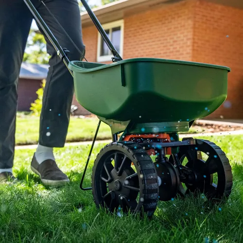 Vista 7 de Sunday Lawn Kickstart + Green Machine - Paquete mixto de fertilizantes granulares para césped, Green-Up rápido + crecimiento sostenido, 25-0-4