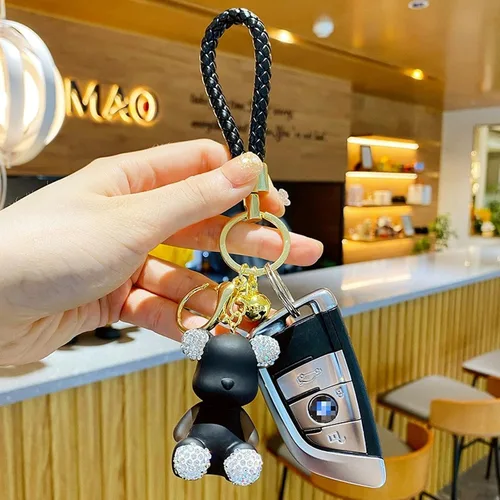Vista 4 de Lindo llavero de oso de diamantes Kawaii con correa de muñeca para mujer y niña