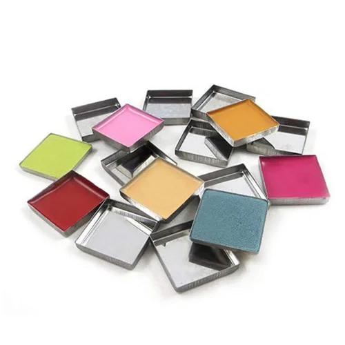 Vista 2 de 30 bandejas de metal cuadradas vacías de metal para sombra de ojos, paletas de maquillaje magnéticas, 1.024 in de ancho, 0.138 in de altura
