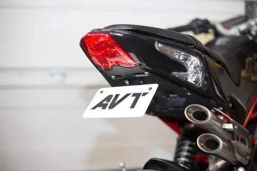 Vista 2 de AVT TNT 125 / TNT 135 Kit eliminador de guardabarros - 2 luces LED TNT125 / TNT135 v2