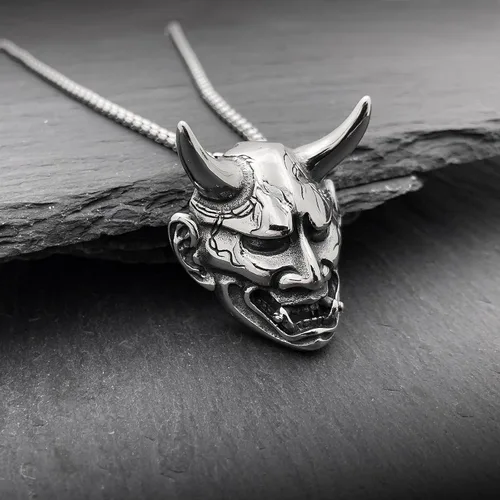 Vista 2 de Oni Mask Hannya Prajna - Collar de acero inoxidable con máscara de diablo japonés, collar de samurái de buena suerte