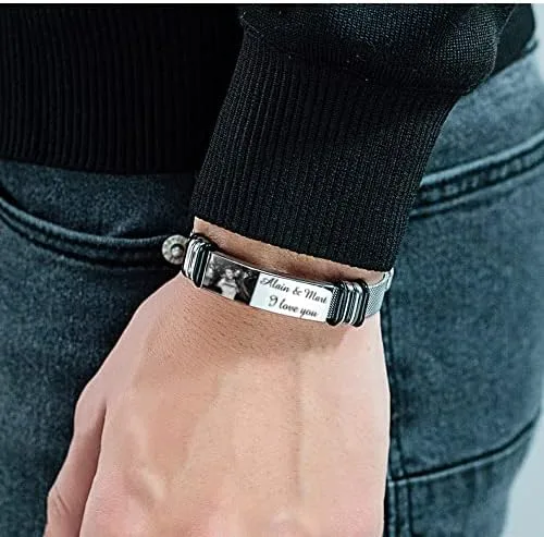 Vista 2 de Pulseras personalizadas para hombres, pulseras de acero inoxidable grabadas con foto y texto, regalos de joyería personalizados para novio, padre