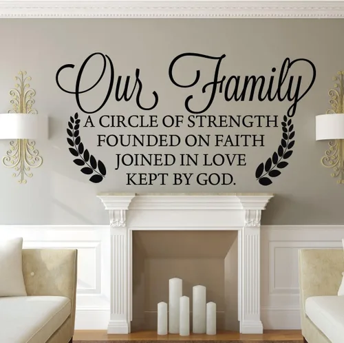 Vista 3 de Decoración de pared familiar – Nuestra familia un círculo de fuerza fundado en la fe unido en el amor mantenido por Dios – Decoración de vinilo