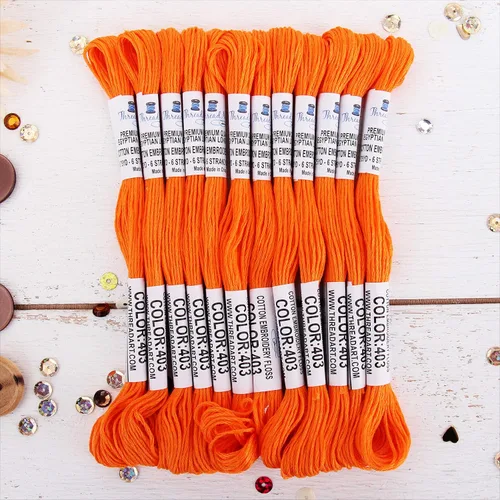 Vista 11 de 12 madejas ThreadArt Premium de hilo de bordar de algodón egipcio de fibra larga Gris antiguo 6 hilos divisibles de 8.75 yardas cada uno