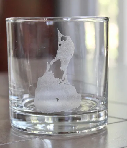 Vista 2 de Block Island Map - Juego de 2 vasos de pinta