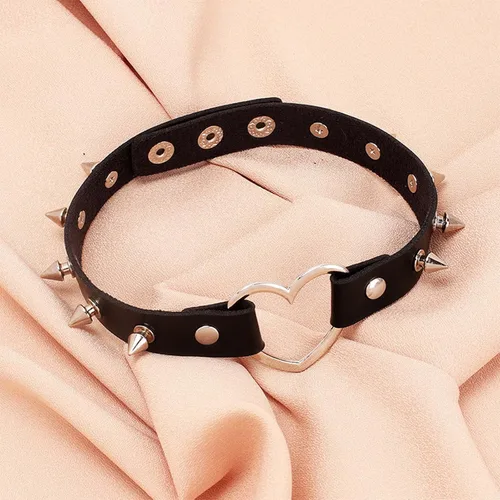 Vista 2 de TIDOO Goth Black Choker Collar Necklace Cute Leather Chokers Sexy Butterfly Moth Pendant Chocker Punk Spiked Choker Lolita Maid Cat Set for Women
