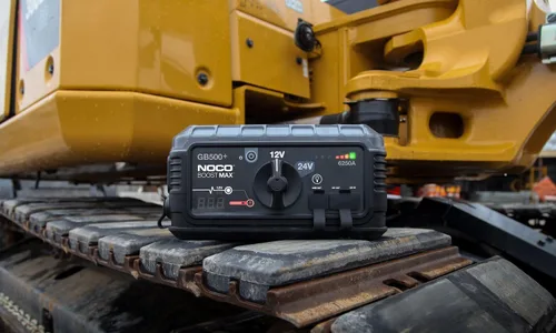 Vista 2 de NOCO Boost Max GB500 20000 A 12 V/24 V Arrancador de batería de litio ultra seguro