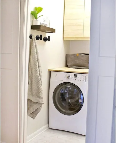 Vista 3 de Vuzvuv Paquete de 2 ganchos de pared mate negros, SUS304 de acero inoxidable impermeable para abrigo y bata, ganchos resistentes para baño, cocina