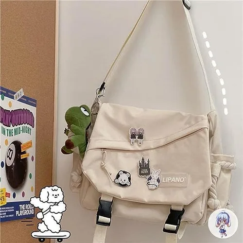 Vista 6 de Bolso cruzado estético con bonitos pines y adornos, bolsa de mensajero de nailon para el hombro, bolsa japonesa Kawaii para mujeres y hombres