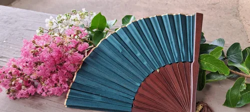 Vista 5 de Exotic Jungle Green - Abanico plegable de mano, 9 pulgadas, hecho a mano en Bali, Indonesia, para bodas, fiestas, mantente fresco con estilo, regalo