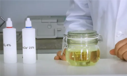 Vista 3 de Solución de dióxido de cloro Kit CDS 3.4 fl oz de ácido clorhídrico 4% (HCl): 3.4 fl oz de clorito de sodio 25%