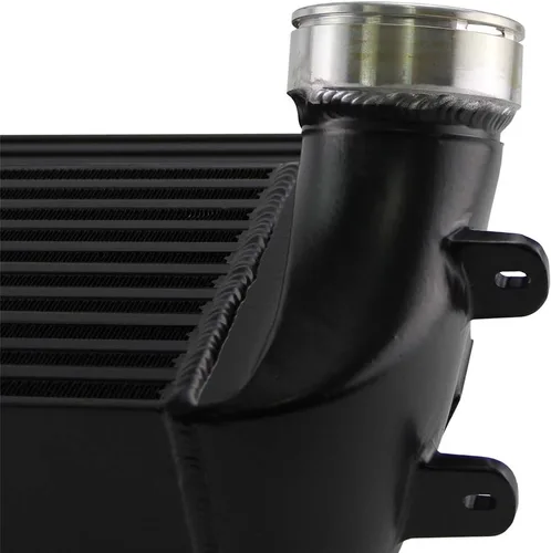Vista 6 de Intercooler de competición de sintonización se adapta a los modelos BMW X5 o X6 de la serie E y la serie F