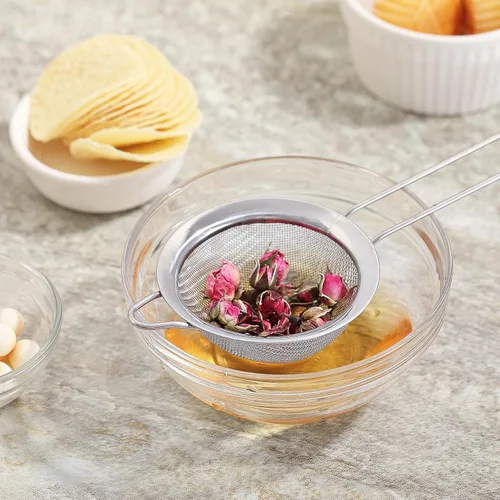 Vista 8 de Coladores de malla fina para cocina, COKUMA colador de metal de acero inoxidable pequeño manual mini, colador de cóctel, té, café y jugo, colador