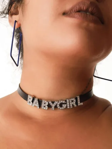 Vista 3 de Sacina Gargantilla gótica punk con pinchos, gargantilla de piel sintética, regalo de joyería de Navidad de Halloween para mujeres y hombres