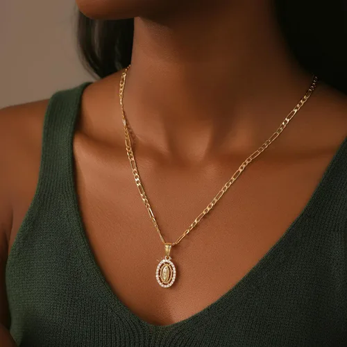 Vista 4 de Regalo católico, collar de Virgen María para mujer, chapado en oro de 14 quilates, collar con colgante de Guadalupe Madre María, circonita cúbica