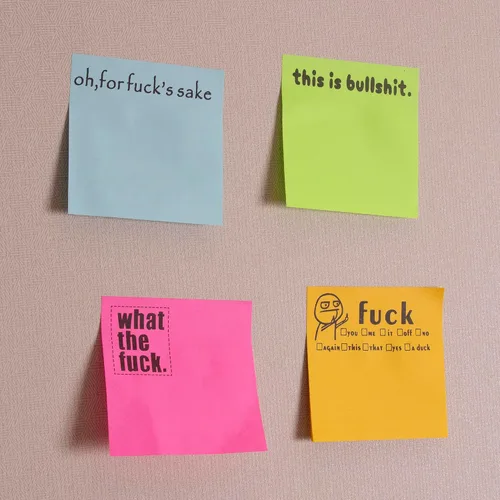 Vista 4 de Fresh Outta Fucks - Juego de notas adhesivas divertidas y bolígrafo, regalo de elefante blanco, divertido accesorio de escritorio, regalos