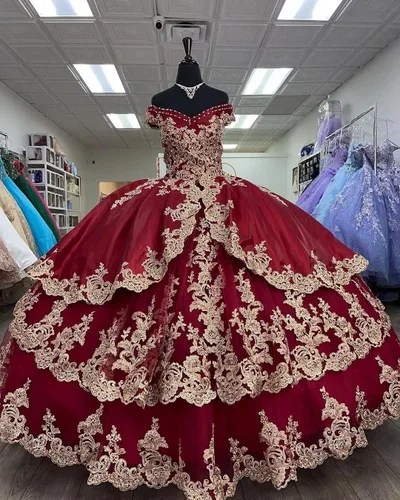 Vista 3 de Impresionante vestido de bola con adorno de flores doradas, cuello en V, formal, quinceañera, baile de graduación, fiesta mexicana larga