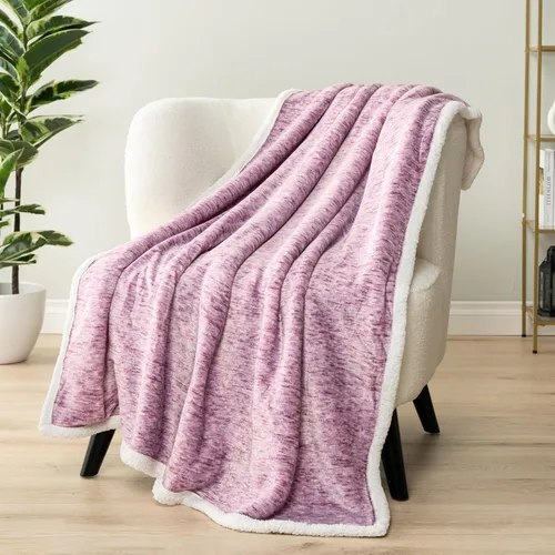 Vista 22 de PAVILIA Premium Manta de vellón sherpa de Navidad regalo de decoración navideña, afelpada, cálida y acogedora, de microfibra y reversible, para Pan