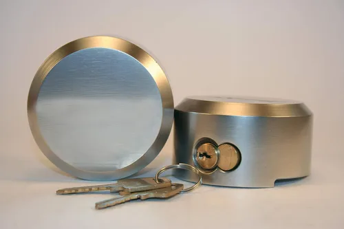 Vista 8 de Mardili Candados de disco de remolque con grillete oculto con llave similar, cerradura de disco de 2-7/8 pulgadas, cerradura de puerta para camiones