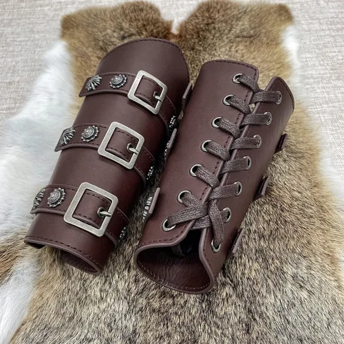 Vista 3 de Jeilwiy Brazaletes vikingos medievales de cuero, brazaletes de armadura de brazo, brazalete de cuero, guantelete punk para hombres y mujeres