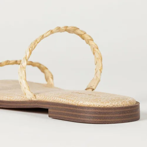 Vista 3 de The Drop Sandalias planas Paris con dos correas y punta cuadrada para mujer