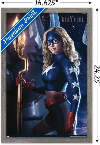 Vista 3 de Trends International DC Comics TV Stargirl - Póster de pared de arte clave, 22.4 pulgadas de largo x 14.7 pulgadas, versión enmarcada de madera