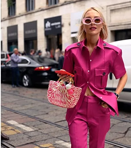 Vista 4 de Bolsa de paja para mujer Bolsa de playa tejida para bolso de verano Bolso de mano con mango de bambú, Rosado
