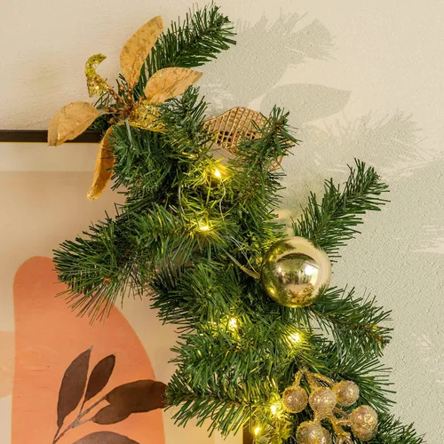 Vista 3 de YULETIME - Guirnalda de Navidad iluminada de 1,8 m, funciona con pilas con 20 luces de hadas artificiales, bolas doradas, bayas, flor de pascua