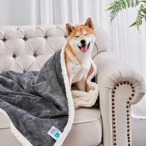 Vista 10 de Manta impermeable calmante para gatos de interior, manta suave y silenciosa de felpa para mascotas, manta gruesa de piel sintética de 500 GSM