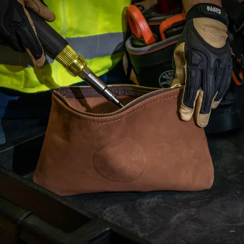 Vista 3 de Klein Tools Long-Cuff Gloves