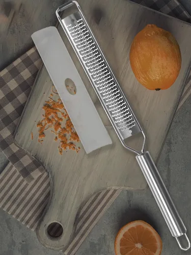 Vista 9 de Rallador profesional Zester grueso para queso, zanahoria, jengibre, coco, nueces y rábano picante, rallador de cocina con hoja de acero inoxidable