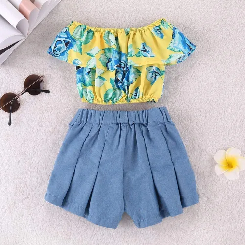 Vista 3 de Conjunto de blusa corta con volantes y hombros descubiertos y falda de mezclilla con lazo y falda de verano para niñas