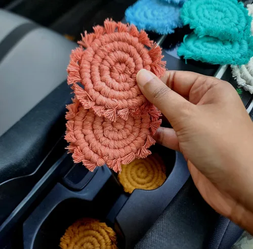 Vista 6 de Posavasos de algodón para portavasos de automóvil, 2 posavasos de automóvil, soporte para bebidas, bonitos accesorios para portavasos para mujeres