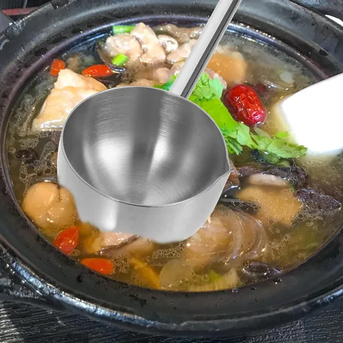 Vista 5 de Cucharón de sopa de acero inoxidable grande con mango largo para cocina y uso doméstico
